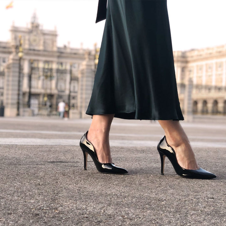 Black heels side wave, Oleah black patent factory outlet, oleah Black classic, Oleah Black classic 85, Oleah Black patent heels singapore, Black classic heels, patent heels, Black covered heels, wavy heels, wavy side heels